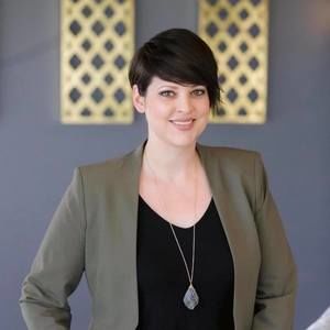 Meet your Posher, Daphne